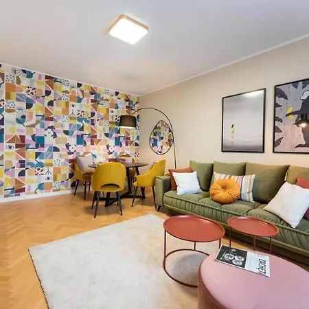 Eclectic Near Old Town * ורשה